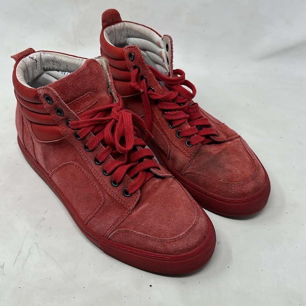 Del Toro Red Suede High Top, Size 8